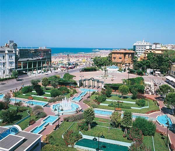 Hotel Golf Cattolica Exterior photo