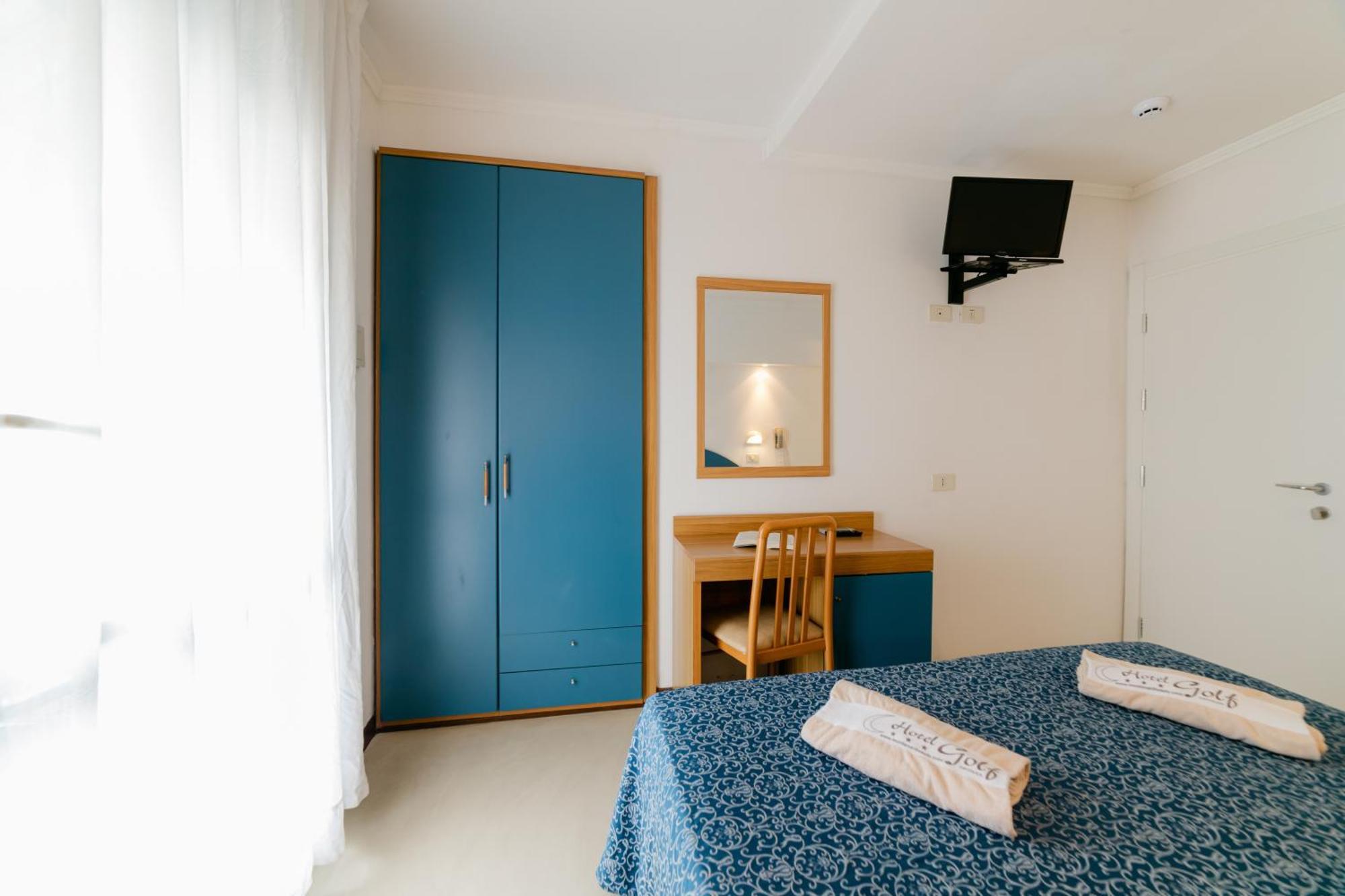 Hotel Golf Cattolica Exterior photo
