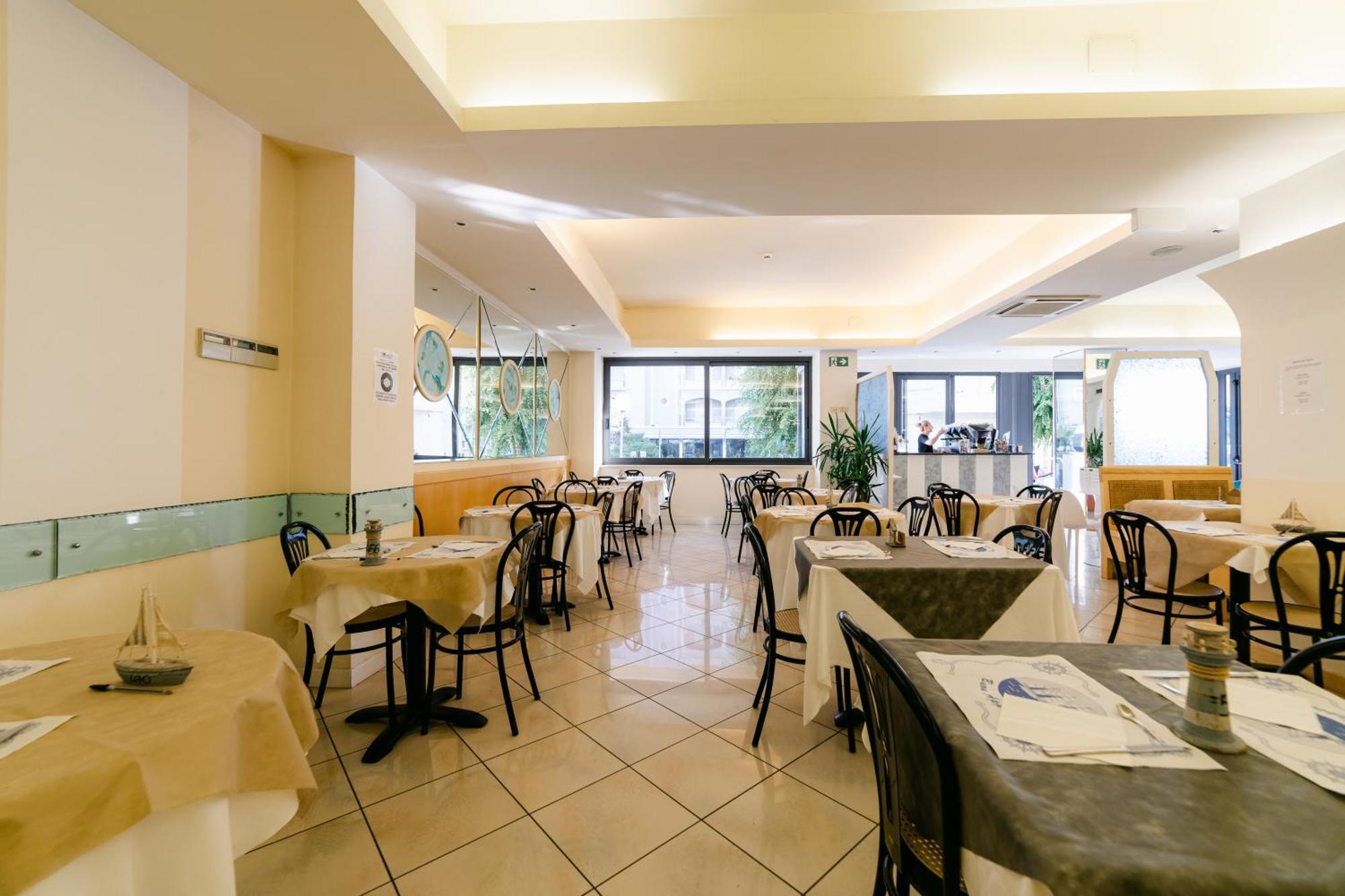Hotel Golf Cattolica Exterior photo